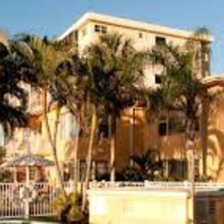 Aloha Apartments On The Intracoastal-Walk To The Beach ปอมปาโนบีช ภายนอก รูปภาพ