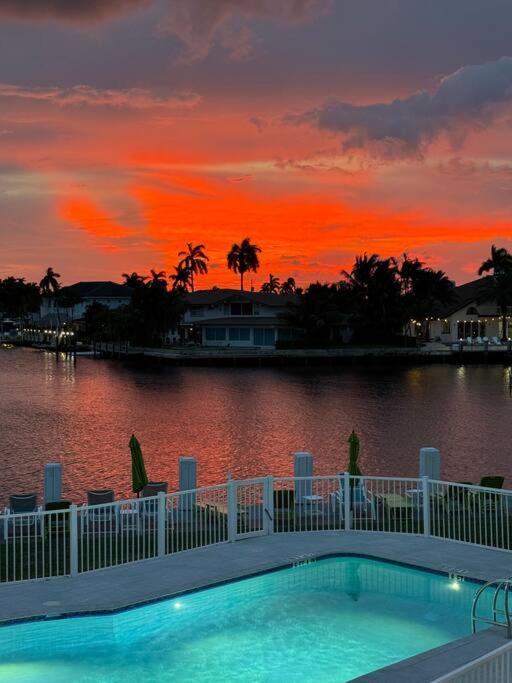 Aloha Condominium On The Intracoastal-Walk To The Beach ปอมปาโนบีช ภายนอก รูปภาพ