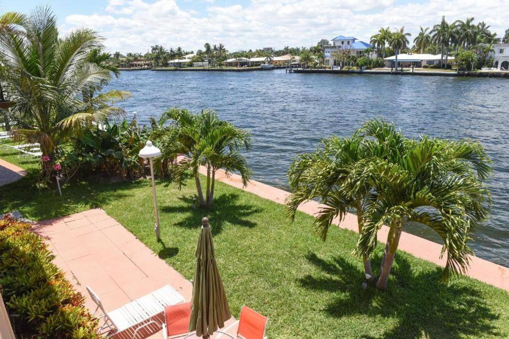 Aloha Apartments On The Intracoastal-Walk To The Beach ปอมปาโนบีช ภายนอก รูปภาพ