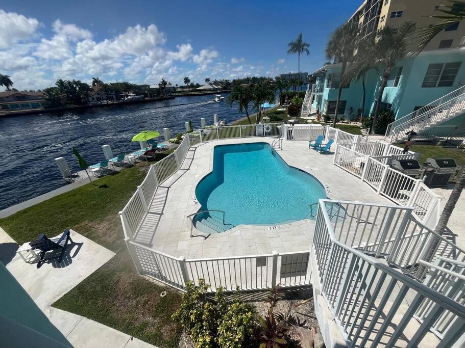 Aloha Apartments On The Intracoastal-Walk To The Beach ปอมปาโนบีช ภายนอก รูปภาพ