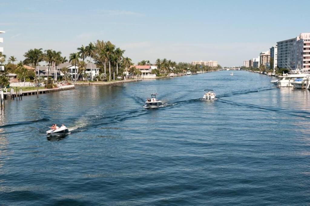 Aloha Apartments On The Intracoastal-Walk To The Beach ปอมปาโนบีช ภายนอก รูปภาพ